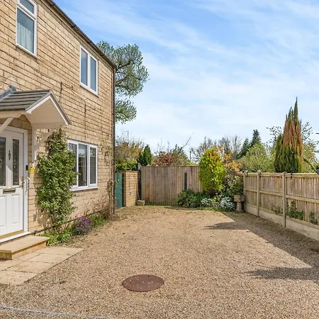 Elvington Cottage - Family-Friendly Cheerful House At The Heart Of The Cotswolds Bourton-on-the-Water Exterior photo