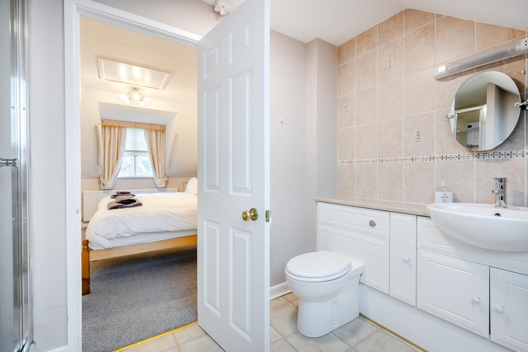 Elvington - Family-friendly Cheerful House At The Heart Of The Cotswolds *